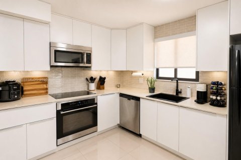 Купить кондоминиум в Уэстон, Флорида 2 спальни, 114.36м2, № 2086681 - фото 5