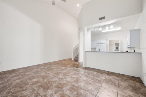 Condo in Gainesville, Florida, 2 bedrooms  № 2345142 - photo 6
