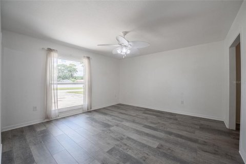 House in Lakeland, Florida 4 bedrooms, 173.36 sq.m. № 1918107 - photo 7