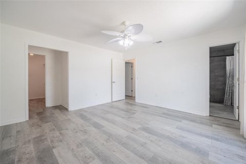 House in Lakeland, Florida 4 bedrooms, 173.36 sq.m. № 1918107 - photo 5