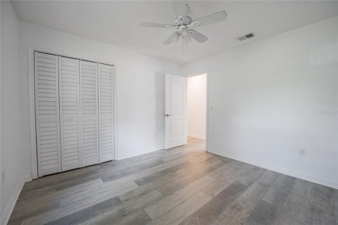 House in Lakeland, Florida 4 bedrooms, 173.36 sq.m. № 1918107 - photo 16
