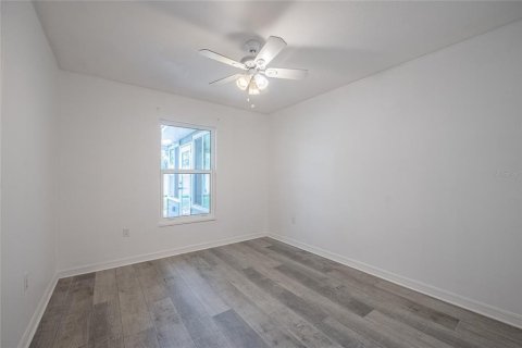 House in Lakeland, Florida 4 bedrooms, 173.36 sq.m. № 1918107 - photo 20