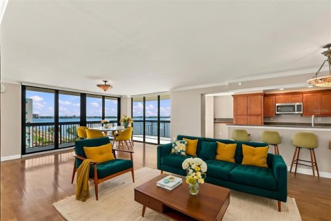 Condo in Tampa, Florida, 2 bedrooms  № 2423819 - photo 7