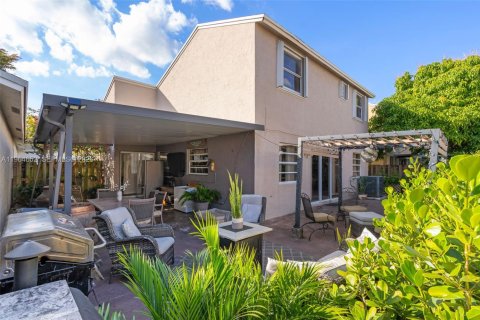 Casa en venta en Hialeah, Florida, 3 dormitorios, 154.22 m2 № 2026042 - foto 28