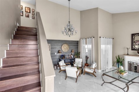 Casa en venta en Hialeah, Florida, 3 dormitorios, 154.22 m2 № 2026042 - foto 4