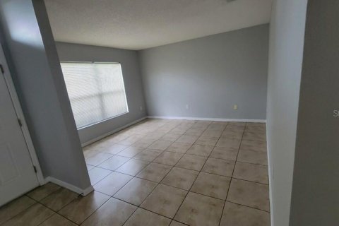 Casa en alquiler en Kissimmee, Florida, 3 dormitorios, 169.55 m2 № 1910728 - foto 11
