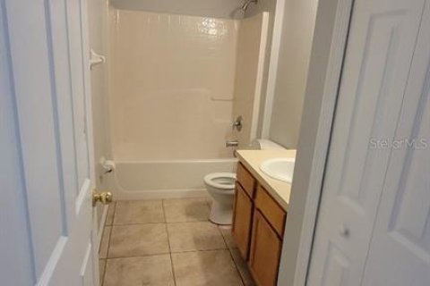Casa en alquiler en Kissimmee, Florida, 3 dormitorios, 169.55 m2 № 1910728 - foto 15