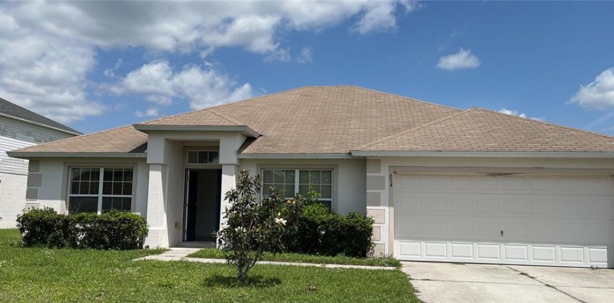 Casa en Kissimmee, Florida 3 dormitorios, 169.55 m2 № 1910728