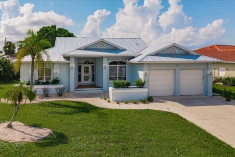 Villa ou maison à Punta Gorda, Floride 3 chambres, 201.97 m2 № 2115671