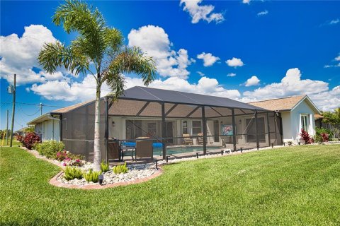 House in Rotonda, Florida 3 bedrooms, 172.71 sq.m. № 2092358 - photo 30