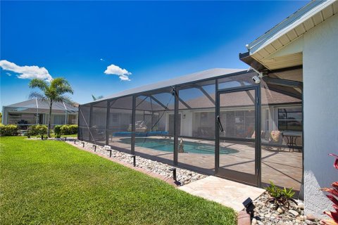 House in Rotonda, Florida 3 bedrooms, 172.71 sq.m. № 2092358 - photo 29