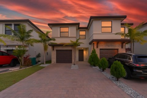 Villa ou maison à vendre à Homestead, Floride: 3 chambres, 140.65 m2 № 1983110 - photo 1