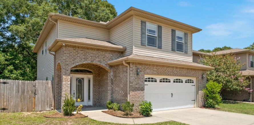 Villa ou maison à Crestview, Floride 4 chambres, 230.77 m2 № 590443
