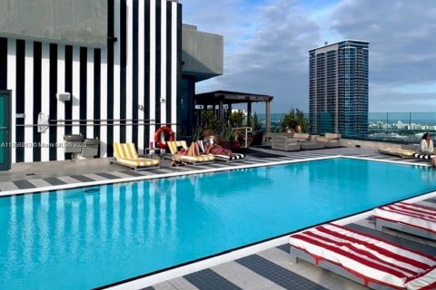 Copropriété à louer à Miami, Floride: 2 chambres, 123.93 m2 № 1888052 - photo 24
