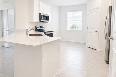 Villa ou maison à louer à Davenport, Floride: 4 chambres, 196.95 m2 № 2091924 - photo 4