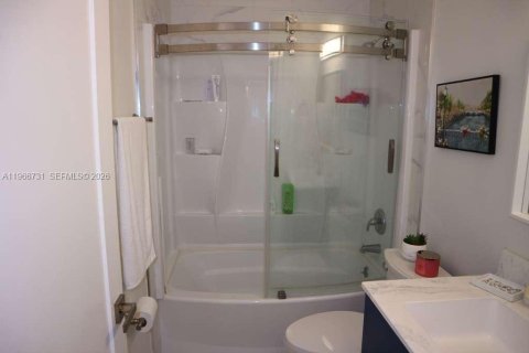 Купить таунхаус в Майами-Лейкс, Флорида 4 спальни, 207.26м2, № 2032625 - фото 30