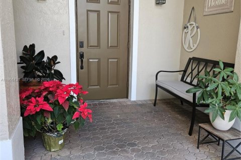 Купить таунхаус в Майами-Лейкс, Флорида 4 спальни, 207.26м2, № 2032625 - фото 4