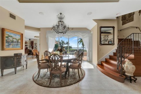 House in Bradenton, Florida 4 bedrooms, 344.3 sq.m. № 2122167 - photo 16