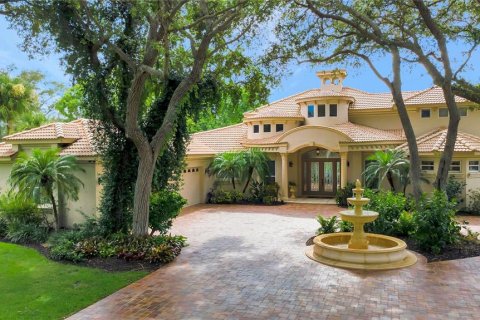 House in Bradenton, Florida 4 bedrooms, 344.3 sq.m. № 2122167 - photo 12