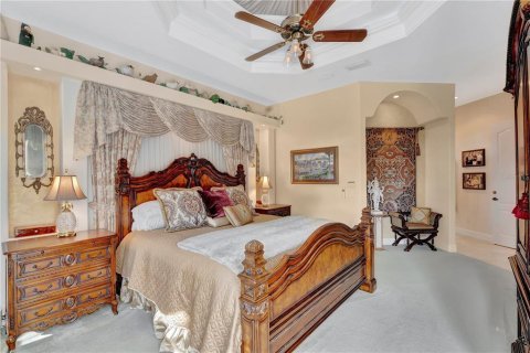 House in Bradenton, Florida 4 bedrooms, 344.3 sq.m. № 2122167 - photo 21