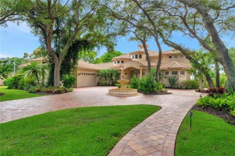 House in Bradenton, Florida 4 bedrooms, 344.3 sq.m. № 2122167 - photo 8