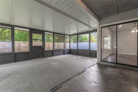 House in Kissimmee, Florida 3 bedrooms, 172.33 sq.m. № 1406459 - photo 29