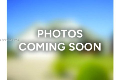 Casa en venta en North Miami, Florida, 3 dormitorios, 148.36 m2 № 2059095 - foto 2