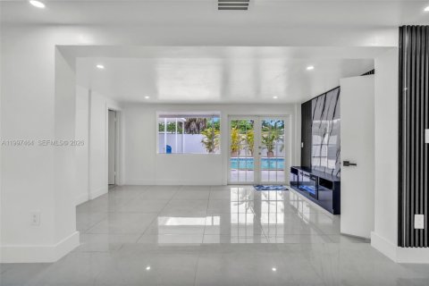 Casa en venta en North Miami, Florida, 3 dormitorios, 148.36 m2 № 2059095 - foto 12