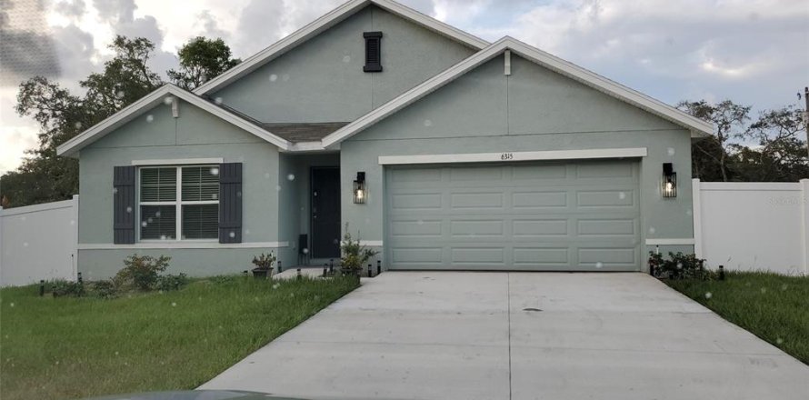 Casa en Spring Hill, Florida 4 dormitorios, 168.34 m2 № 1750162