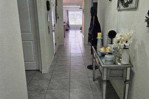 Casa en venta en Spring Hill, Florida, 4 dormitorios, 168.34 m2 № 1750162 - foto 25