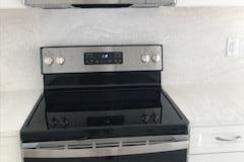 House in Port St. Lucie, Florida 3 bedrooms, 152.92 sq.m. № 2083425 - photo 20