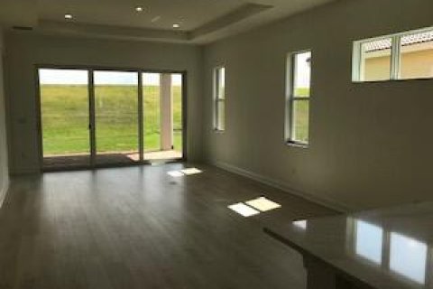 House in Port St. Lucie, Florida 3 bedrooms, 152.92 sq.m. № 2083425 - photo 8