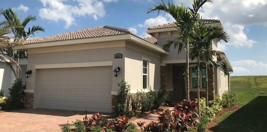 House in Port St. Lucie, Florida 3 bedrooms, 152.92 sq.m. № 2083425
