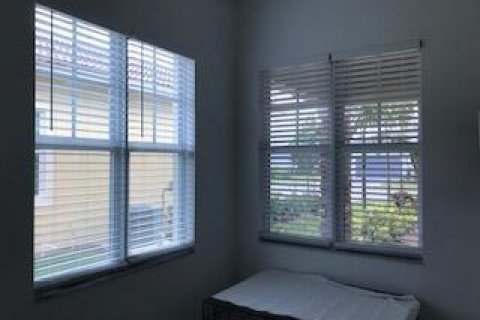 House in Port St. Lucie, Florida 3 bedrooms, 152.92 sq.m. № 2083425 - photo 28