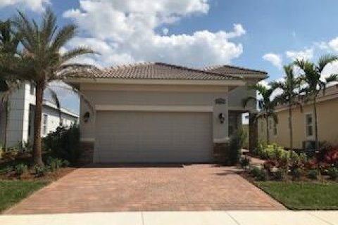 House in Port St. Lucie, Florida 3 bedrooms, 152.92 sq.m. № 2083425 - photo 25