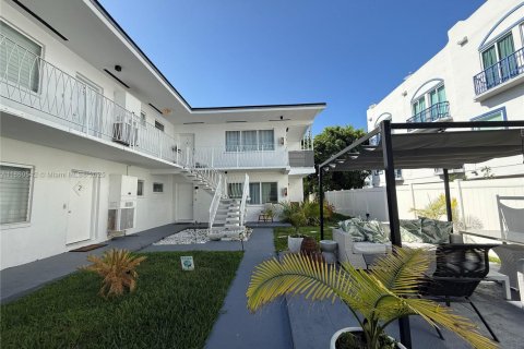 Condominio en alquiler en Bay Harbor Islands, Florida, 2 dormitorios, 134.71 m2 № 1888965 - foto 13