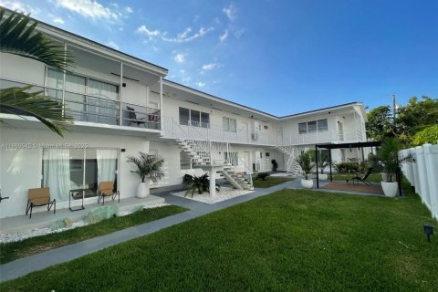 Condominio en alquiler en Bay Harbor Islands, Florida, 2 dormitorios, 134.71 m2 № 1888965 - foto 11