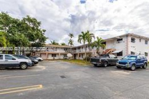 Condominio en alquiler en Hollywood, Florida, 1 dormitorio, 69.68 m2 № 2026450 - foto 12