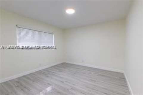 Condominio en alquiler en Hollywood, Florida, 1 dormitorio, 69.68 m2 № 2026450 - foto 10