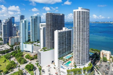 Condo in Miami, Florida, 1 bedroom  № 2252108 - photo 26