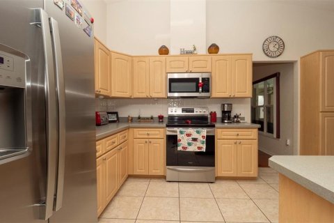 House in Spring Hill, Florida 3 bedrooms, 183.48 sq.m. № 1903869 - photo 11
