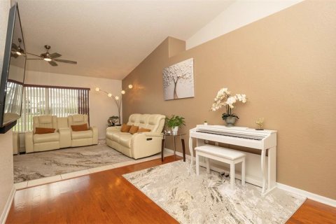 House in Spring Hill, Florida 3 bedrooms, 183.48 sq.m. № 1903869 - photo 9