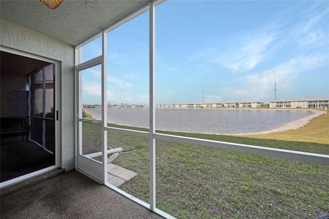 Condo in Punta Gorda, Florida, 3 bedrooms  № 1536772 - photo 28