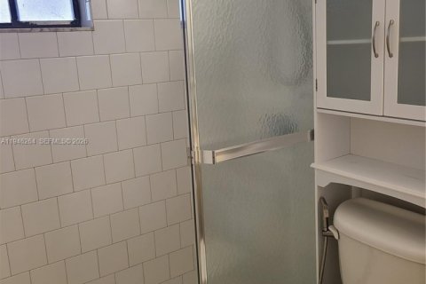 Снять в аренду кондоминиум в Хайалиа, Флорида 2 спальни, 75.44м2, № 2005461 - фото 18