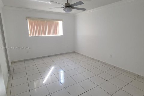 Снять в аренду кондоминиум в Хайалиа, Флорида 2 спальни, 75.44м2, № 2005461 - фото 9