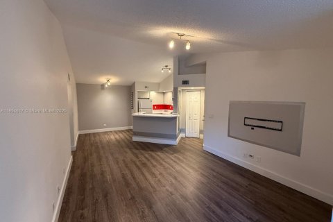 Condominio en venta en Sunrise, Florida, 1 dormitorio, 69.03 m2 № 1880297 - foto 11