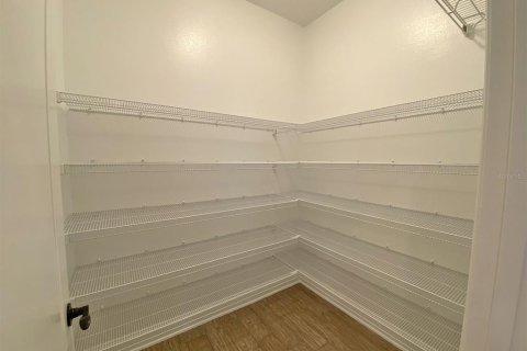 Снять в аренду виллу или дом в Уинтер-Гарден, Флорида 8 комнат, 281.12м2, № 1906511 - фото 10