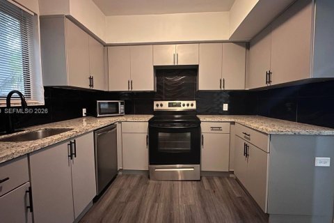 Apartment in Miami, Florida 3 bedrooms, 128.86 sq.m. № 2038422 - photo 6