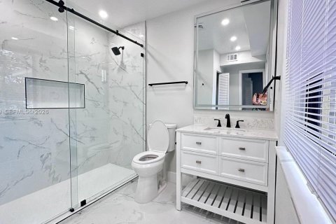 Apartment in Miami, Florida 3 bedrooms, 128.86 sq.m. № 2038422 - photo 10