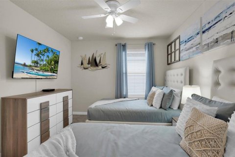 House in Davenport, Florida 7 bedrooms, 300.45 sq.m. № 2222743 - photo 23